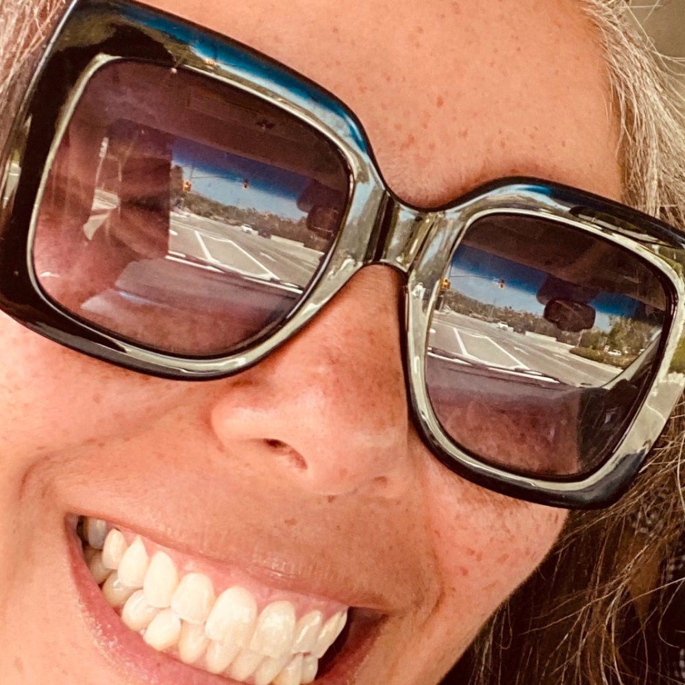 Meet your Posher, Posh